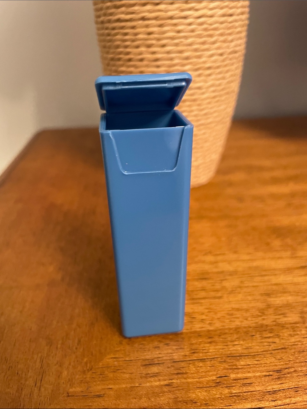 Vintage Tupperware Blue Handy Keeper